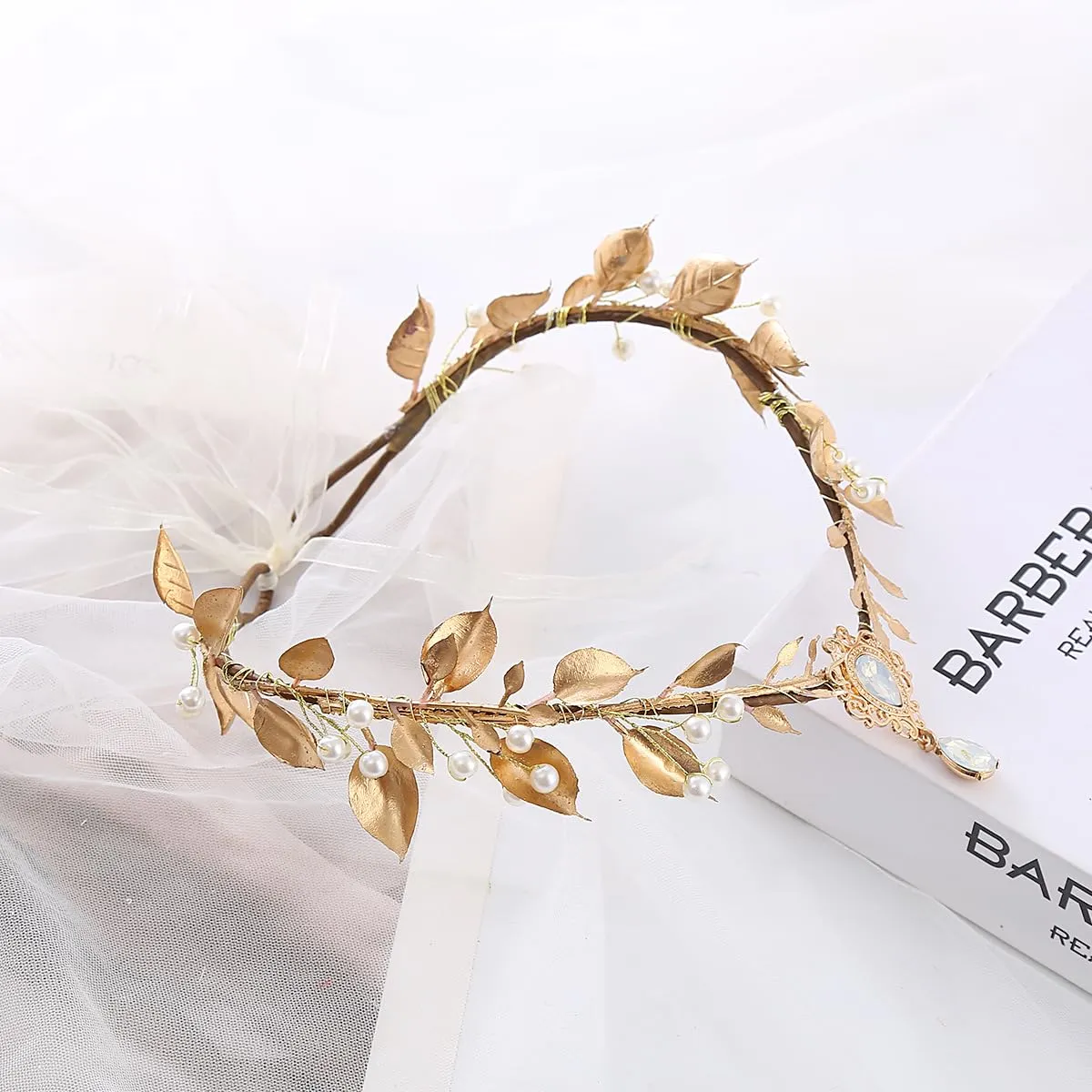 Bubbmi Floral Elf Costume Headband with Pendant Leaves, V-shaped Adjustable Fairy Woodland Hairband with for Wedding Bridal Women Girls (Golden2)