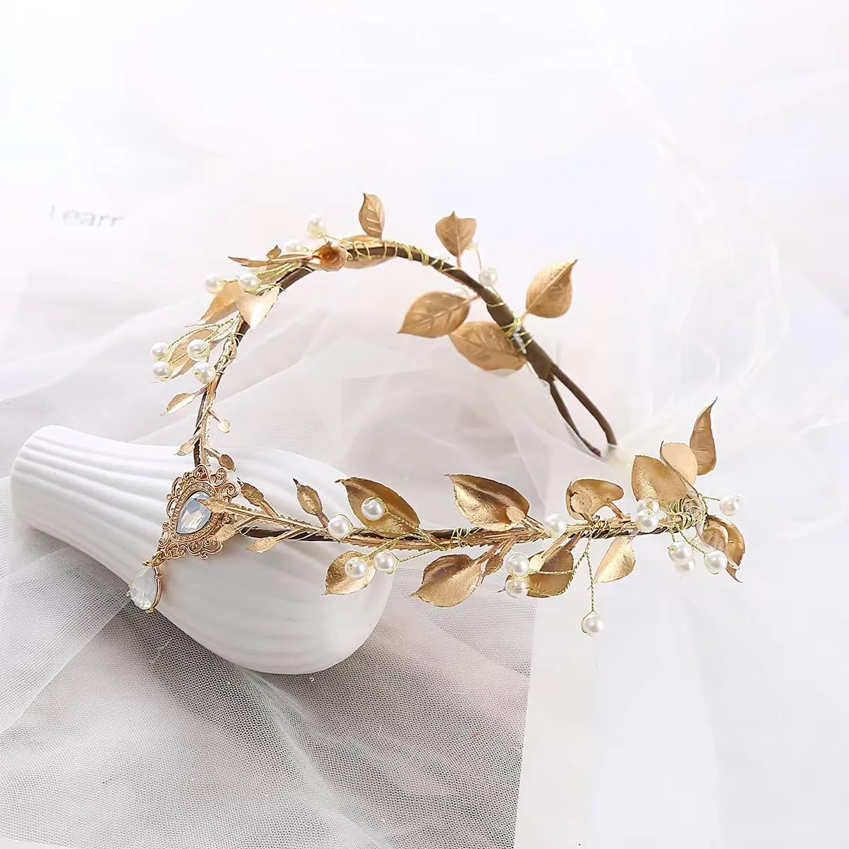 Bubbmi Floral Elf Costume Headband with Pendant Leaves, V-shaped Adjustable Fairy Woodland Hairband with for Wedding Bridal Women Girls (Golden2)
